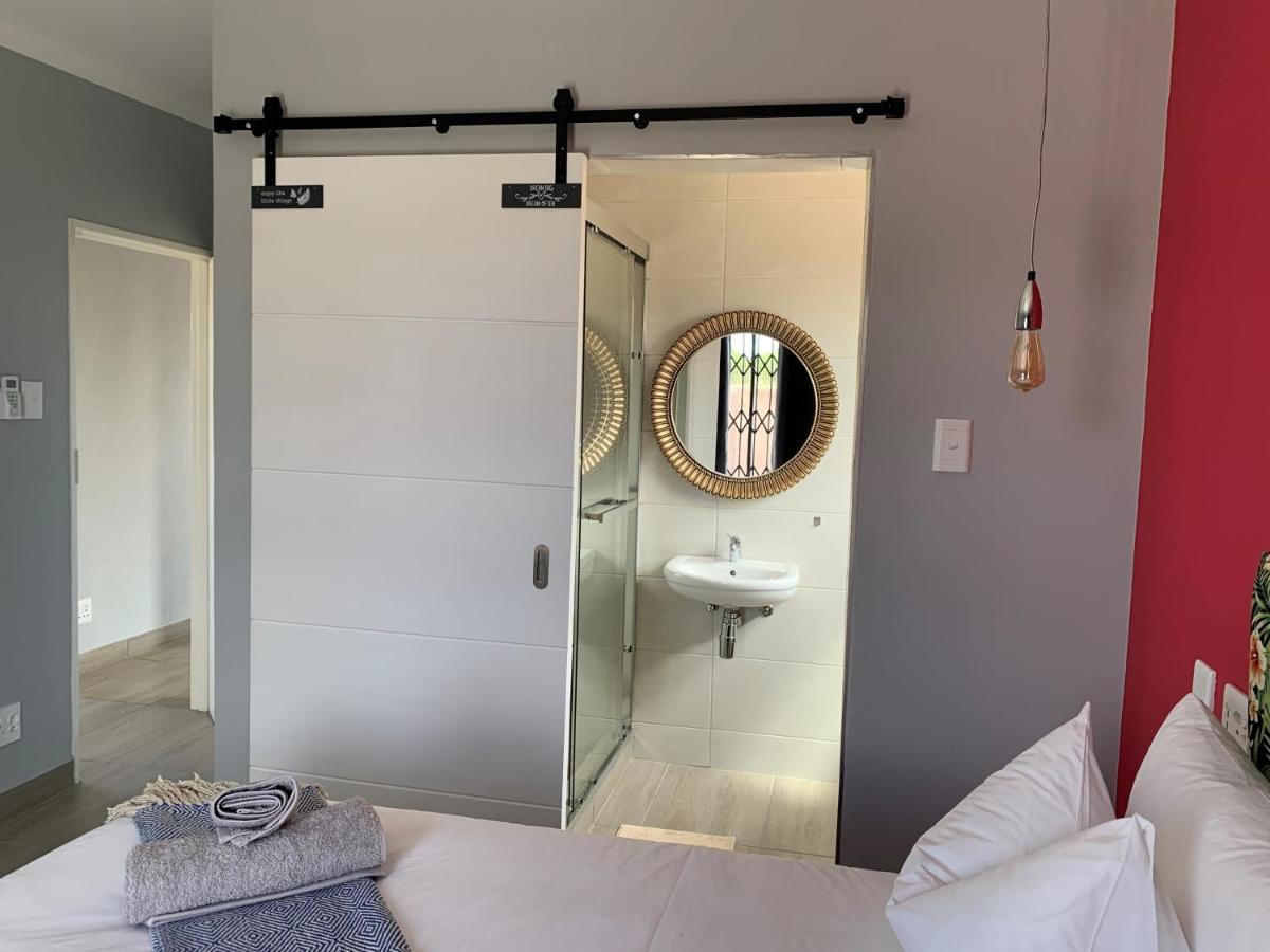 Elephant House, 2 Bedroom House, Next To Pilanesberg And Sun City Mogwase Bagian luar foto