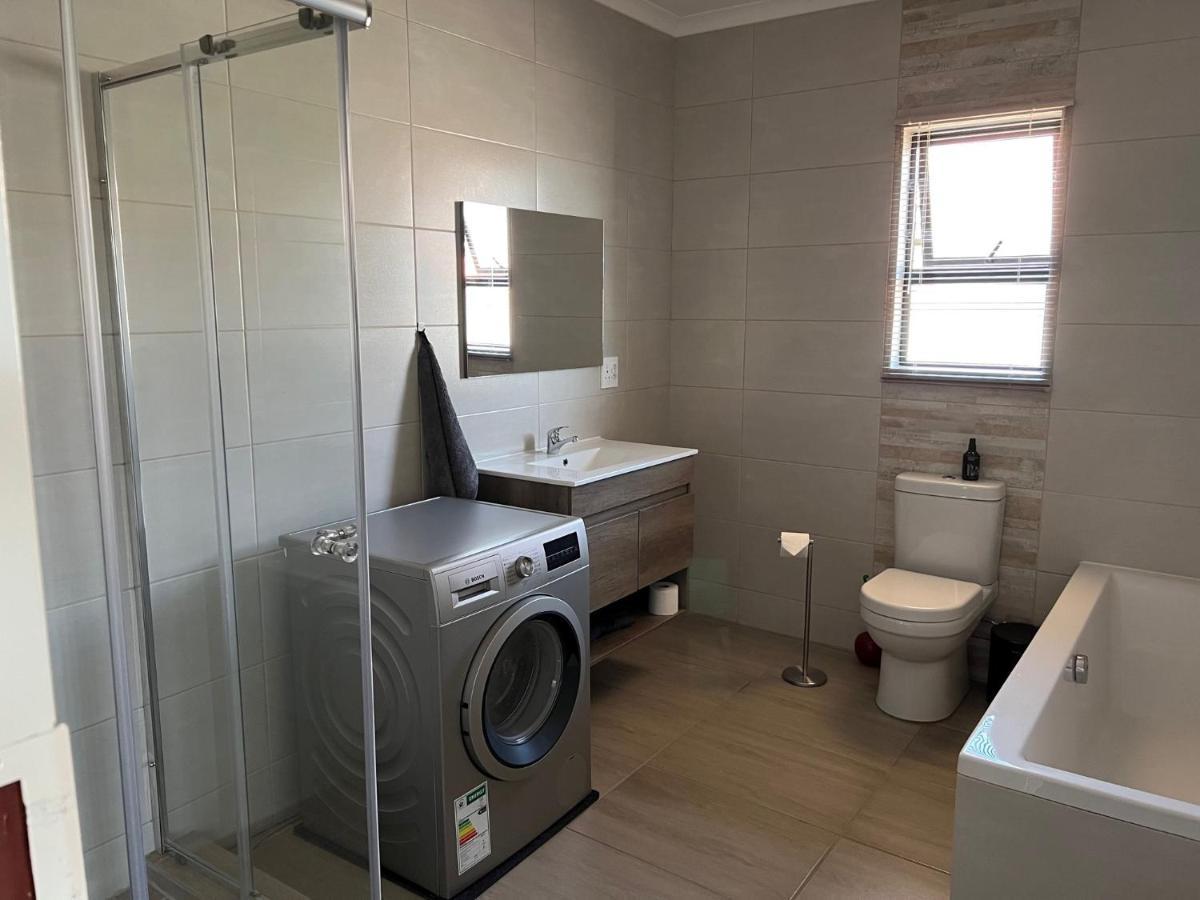 Elephant House, 2 Bedroom House, Next To Pilanesberg And Sun City Mogwase Bagian luar foto