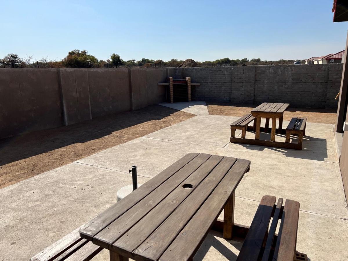Elephant House, 2 Bedroom House, Next To Pilanesberg And Sun City Mogwase Bagian luar foto